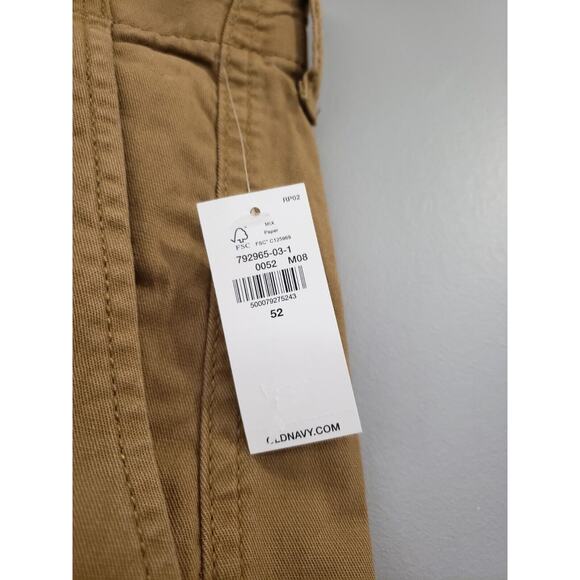 NEW Old Navy Men's Size 52‎ Brown Straight Lived-In Cargo Shorts khaki - Picture 2 of 4
